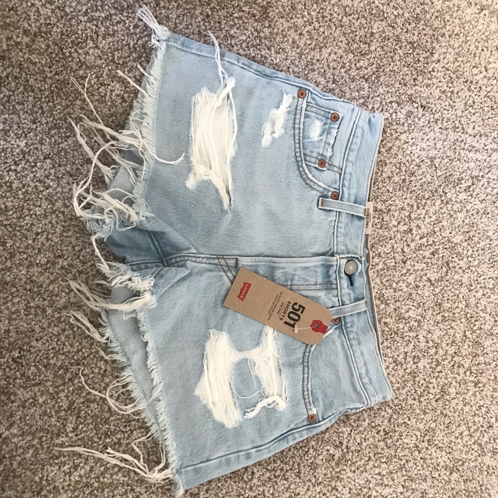 NWT Levi 501 Shorts
